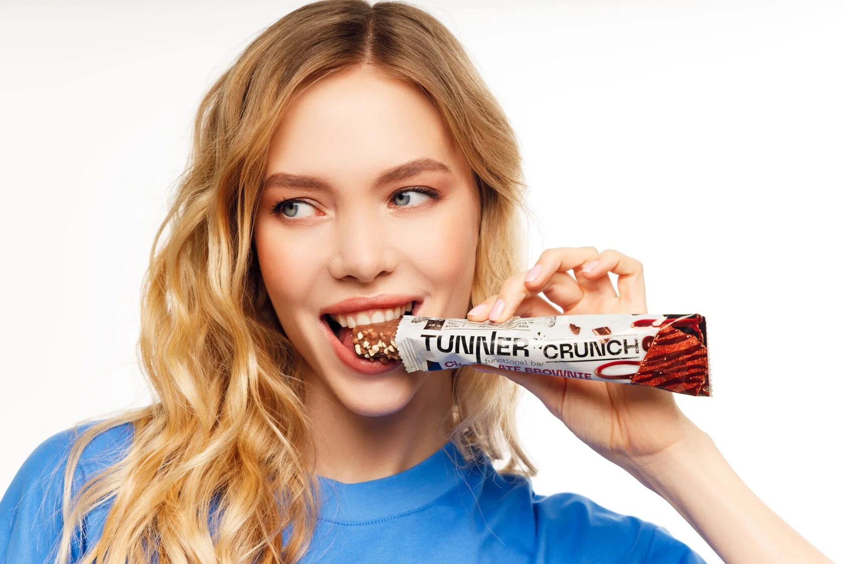 Функциональный батончик Tunner CRUNCH со вкусом «Шоколадный брауни»